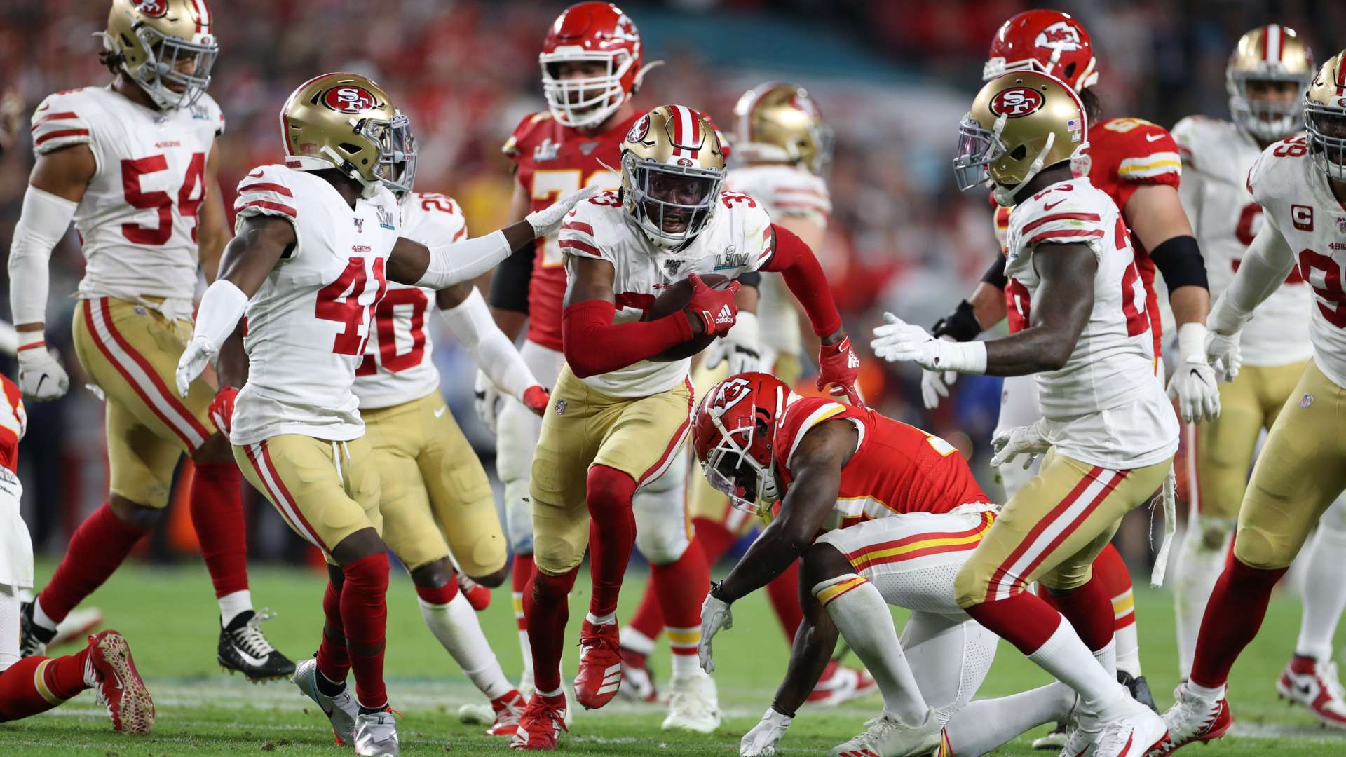 赛中调整状 赛中调整状